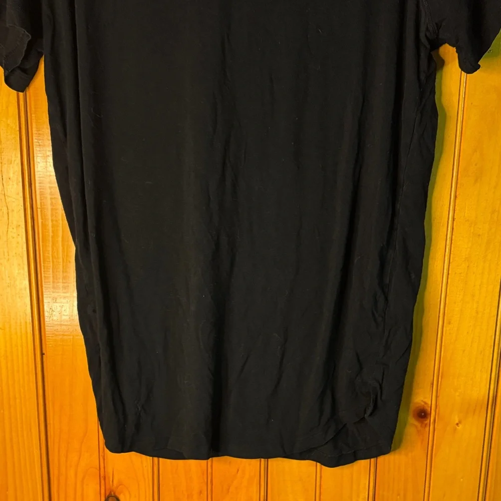 YoungLA Classic Black Tee - Picture 5 of 9
